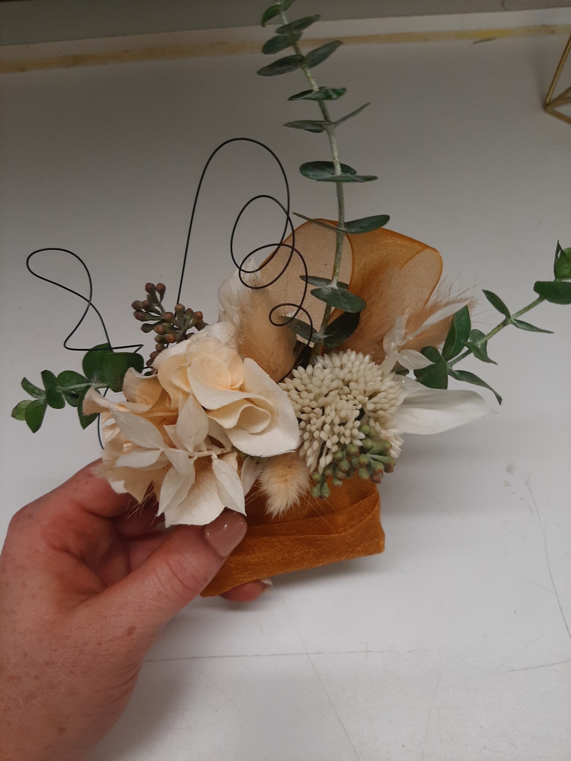 7012 corsage bracelet